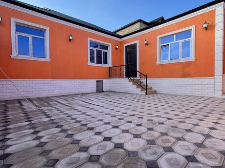 5 otaqlı həyət evi/bağ evi - Zığ q. - 150 m²