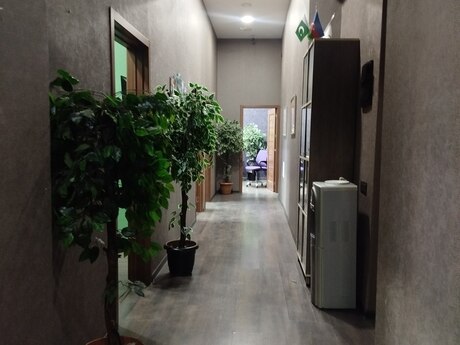 5 otaqlı ofis - 28 May m. - 110 m²