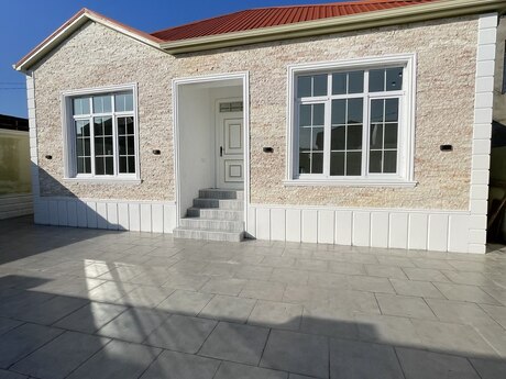 4 otaqlı həyət evi/bağ evi - Zığ q. - 100 m²