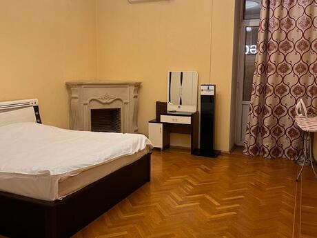3 otaqlı köhnə tikili - Sahil m. - 75 m²