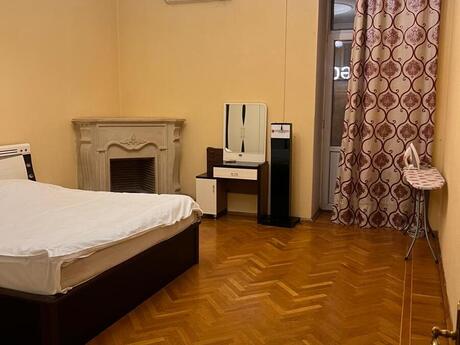3 otaqlı köhnə tikili - Sahil m. - 75 m²