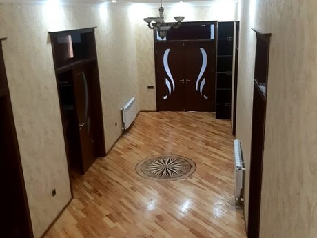 8 otaqlı həyət evi/bağ evi - Qəbələ - 870 m²