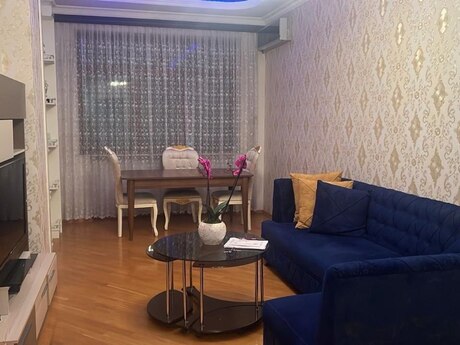 4 otaqlı yeni tikili - Elmlər Akademiyası m. - 150 m²