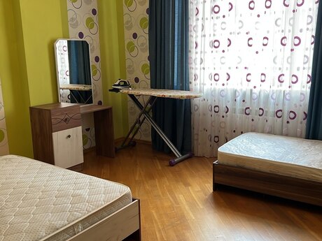 4 otaqlı yeni tikili - Elmlər Akademiyası m. - 150 m²