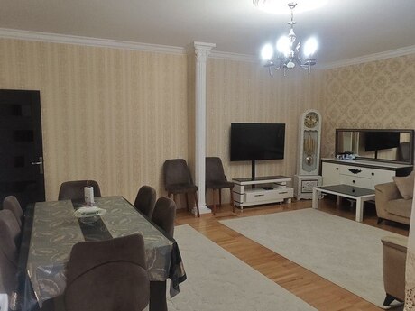 5 otaqlı köhnə tikili - Azadlıq Prospekti m. - 130 m²