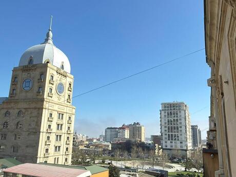 Elan №6003704 - Bakı, Nizami m., 3 otaqlı, 80 m², 5/5 mərtəbə