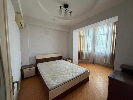 3 otaqlı yeni tikili - İnşaatçılar m. - 110 m²