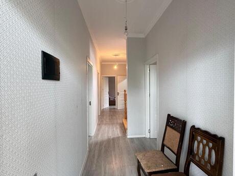 6 otaqlı həyət evi, 200 m², Novxanı: 160 000 ₼ 5