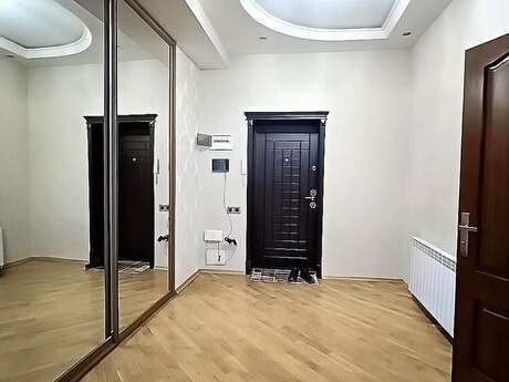 Satılır 3 otaqlı yeni tikili 120 m², Qara Qarayev m.