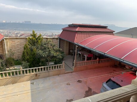 10 otaqlı həyət evi/bağ evi - Xocəsən m. - 330 m²