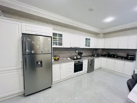 3-комн. новостройка - м. Ази Асланов - 103 м²