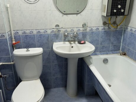 Satlr 1 otaql khn tikili 32 m, Elmlr Akademiyas m.