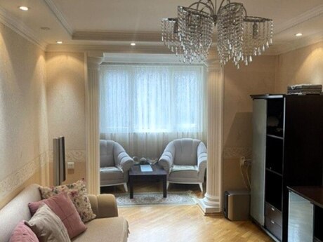 3 otaqlı köhnə tikili - Elmlər Akademiyası m. - 78 m²