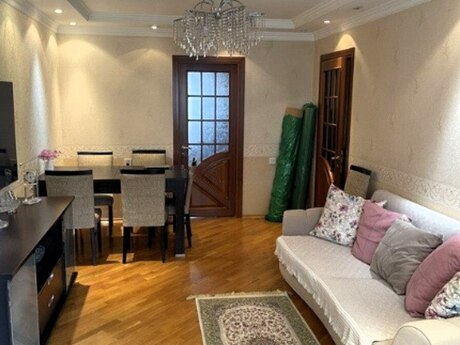 3 otaqlı köhnə tikili - Elmlər Akademiyası m. - 78 m²