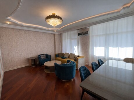3 otaqlı yeni tikili - Gənclik m. - 136 m²
