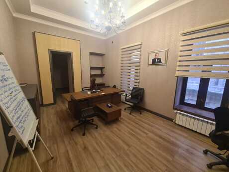 Elan №6004190 - Bakı, İçəri Şəhər m., 7 otaqlı, 130 m²