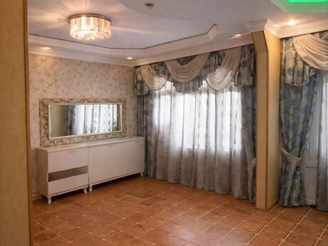 4 otaqlı köhnə tikili - Neftçilər m. - 100 m²