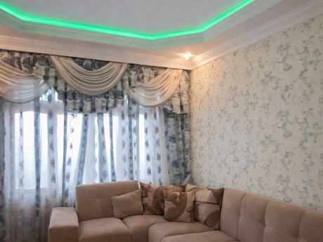 4 otaqlı köhnə tikili - Neftçilər m. - 100 m²