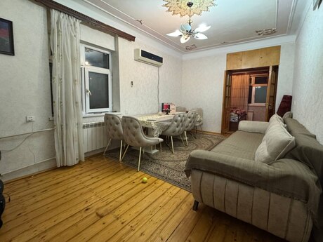 2 otaqlı köhnə tikili - Şah İsmayıl Xətai m. - 50 m²