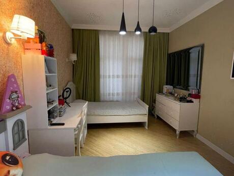 4-комн. новостройка - м. 8 ноября - 167 м²