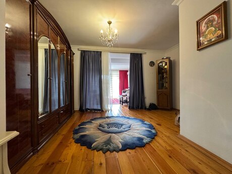 3 otaqlı köhnə tikili - Sahil m. - 115 m²