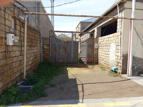 Satılır 6 otaqlı həyət evi/bağ evi 200 m², Binəqədi q.