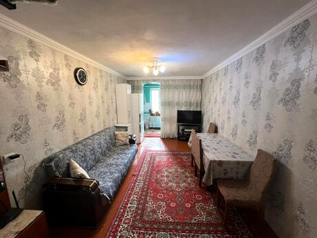 2 otaqlı köhnə tikili - Elmlər Akademiyası m. - 45 m²