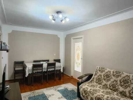 2 otaqlı köhnə tikili - Elmlər Akademiyası m. - 50 m²
