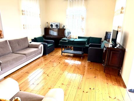 3 otaqlı həyət evi/bağ evi - Novxanı q. - 90 m²