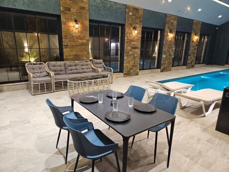 5 otaqlı həyət evi/bağ evi - Bilgəh q. - 450 m²