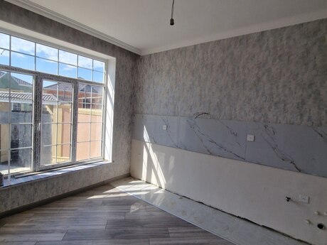 4 otaqlı həyət evi/bağ evi - Maştağa q. - 124 m²