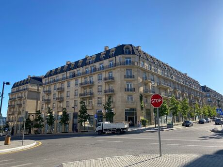 3 otaqlı yeni tikili - Ağ şəhər q. - 137 m²