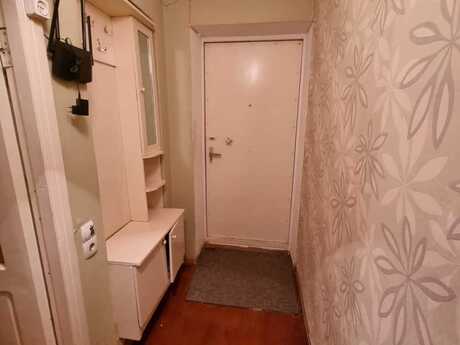 3 otaqlı köhnə tikili - İnşaatçılar m. - 75 m²