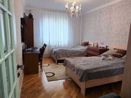 3 otaqlı köhnə tikili - Nəsimi m. - 100 m²