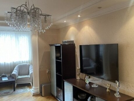 3 otaqlı köhnə tikili - Nizami m. - 80 m²
