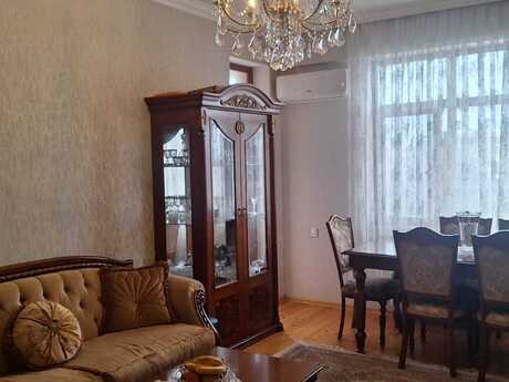Elan №6005219 - Bakı, Yasamal r., 2 otaqlı, 60 m², 3/20 mərtəbə