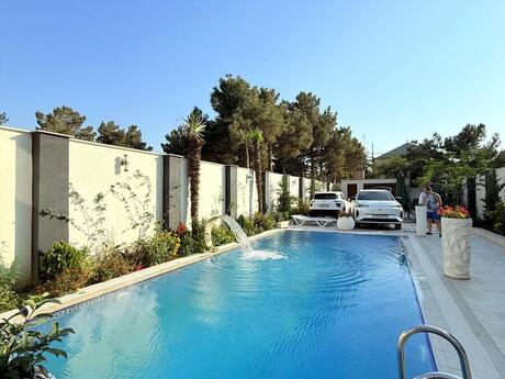 5 otaqlı həyət evi/bağ evi - Nardaran q. - 380 m²
