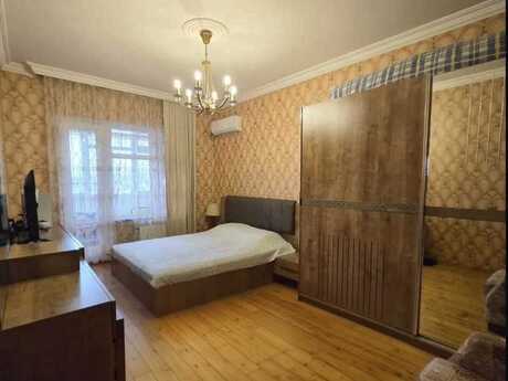4 otaqlı köhnə tikili - Memar Əcəmi m. - 110 m²