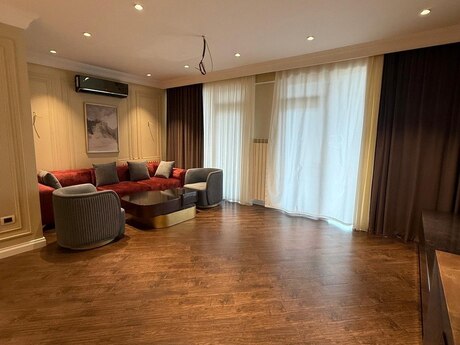 4-комн. новостройка - Хатаинский р. - 177 м²
