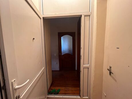 1 otaqlı köhnə tikili - Elmlər Akademiyası m. - 40 m²
