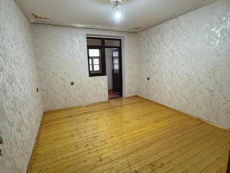 3 otaqlı köhnə tikili - Bakıxanov q. - 55 m²