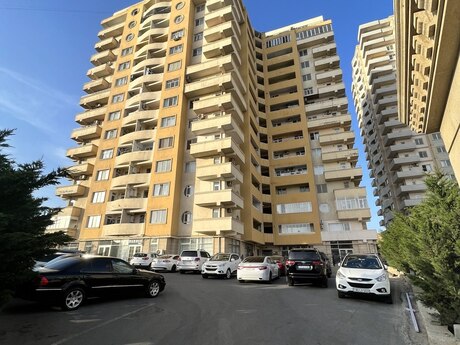 Satılır 2 otaqlı yeni tikili 110 m², 8-ci kilometr q.