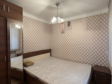 2 otaqlı köhnə tikili - Elmlər Akademiyası m. - 40 m²
