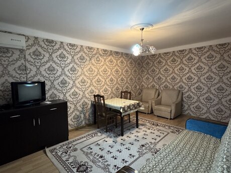 Elan №6005752 - Bakı, Elmlər Akademiyası m., 2 otaqlı, 40 m², 2/5 mərtəbə