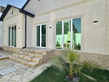 4 otaqlı həyət evi/bağ evi - Mərdəkan q. - 120 m²