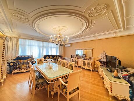 4 otaqlı yeni tikili - 28 May m. - 214 m²