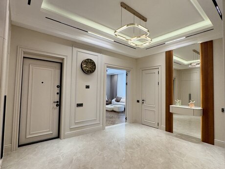 4 otaqlı yeni tikili - Elmlər Akademiyası m. - 165 m²