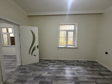 Satılır 3 otaqlı həyət evi/bağ evi 76 m², 20-ci sahə q.