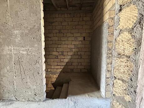 5 otaqlı həyət evi/bağ evi - Badamdar q. - 200 m²