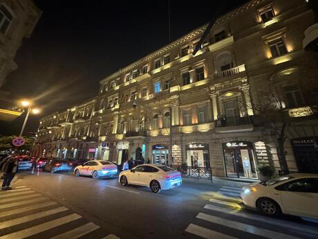 Elan №6006369 - Bakı, Sahil m., 4 otaqlı, 111 m², 3/5 mərtəbə